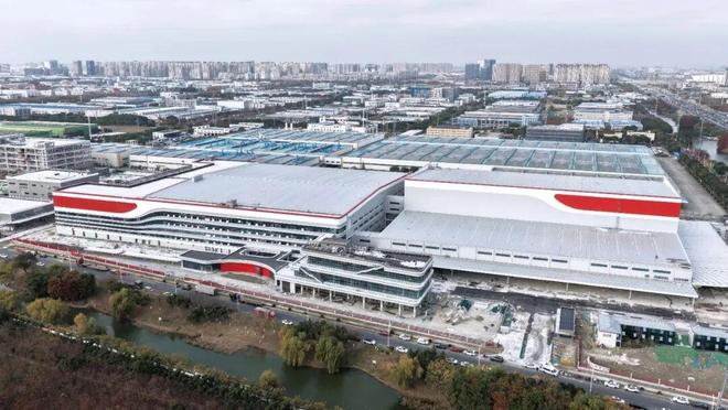 WME影视飓风用AI做海外生意Canva、梦龙、COSTA最新动态CQ9电子lululemon中国净营收同增46%ROSÉ朴彩英加入(图5)